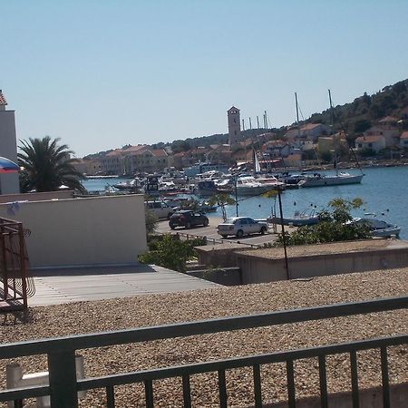 Waterfront Apartments Tisno Room photo
