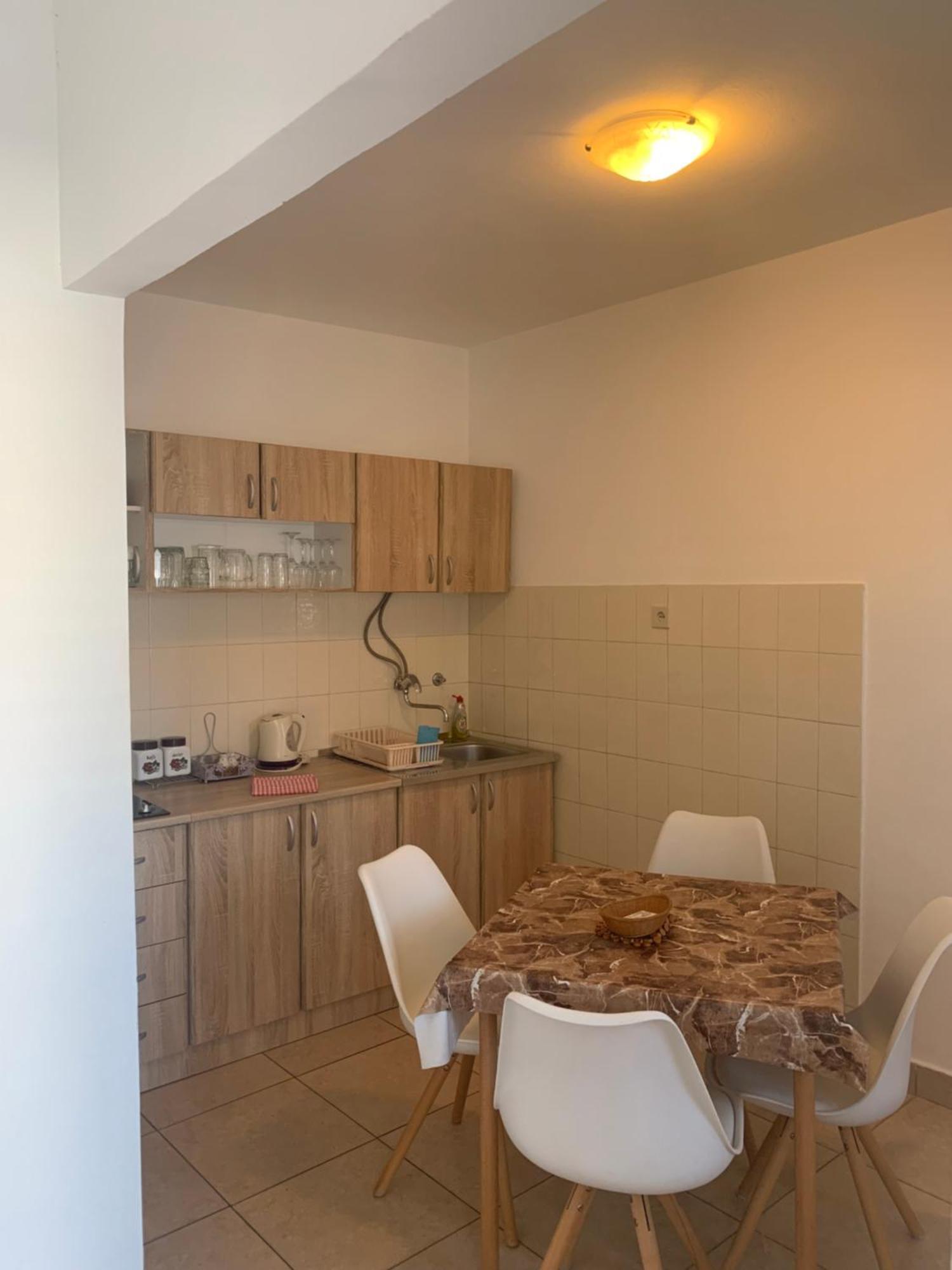 Waterfront Apartments Tisno Exterior photo